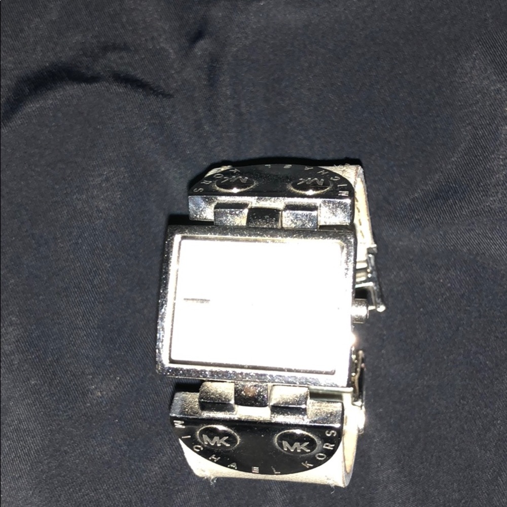 Michael kors Watch - Picture 3 of 3